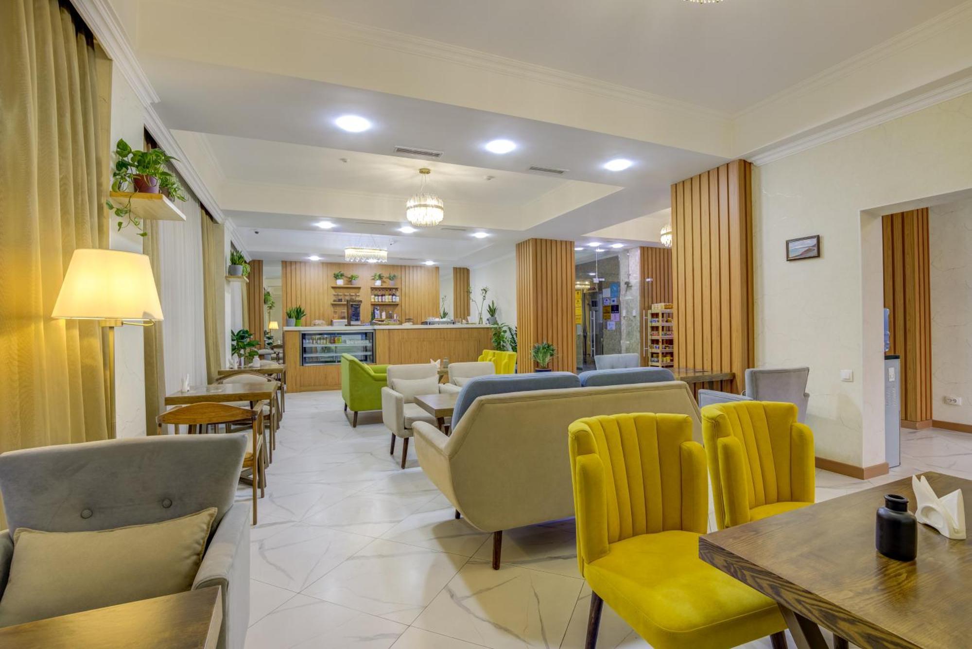 Hotel Lulu Бішкек Екстер'єр фото