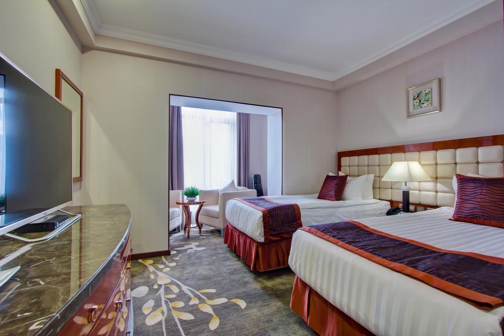 Hotel Lulu Бішкек Екстер'єр фото
