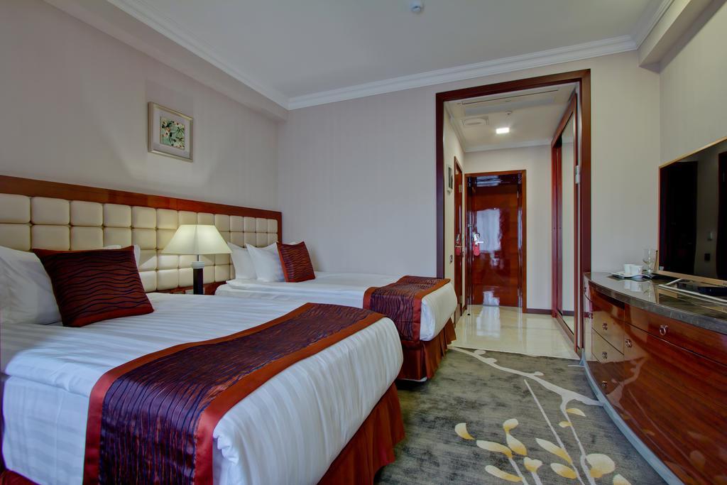 Hotel Lulu Бішкек Екстер'єр фото